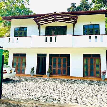 La Riya Ella - 05 Minutes To Ella Town Bed & Breakfast Bagian luar foto